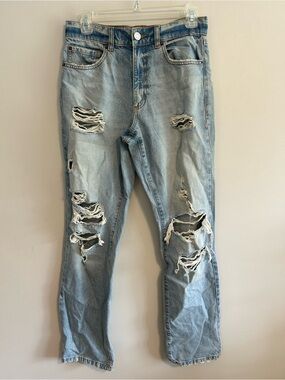 Garage denim Junior 1 Light Wash denim Distressed Ripped boyfriend cut Jeans